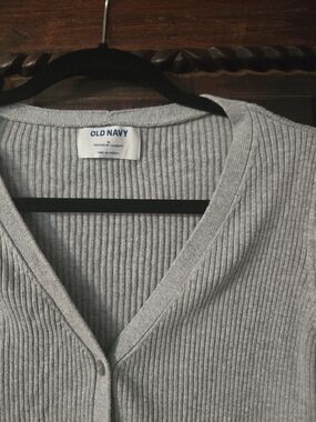 Old Navy Gray Ribbed V-Neck Cardigan